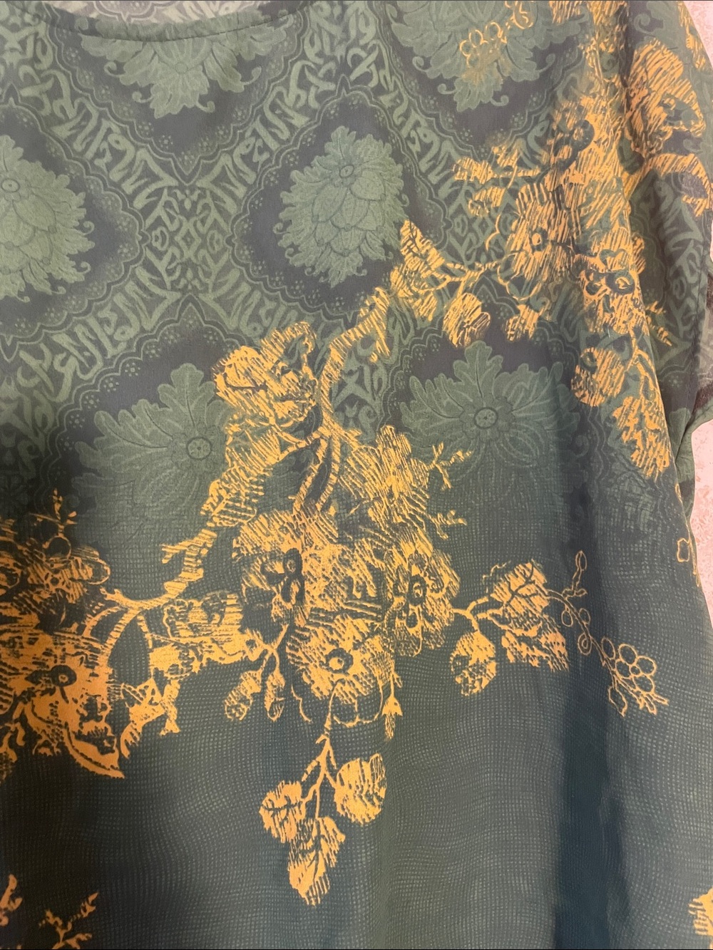 CAbi Green Yellow Floral-Print Scoop Neck Polyester Short Sleeve blouse - Picture 3 of 6